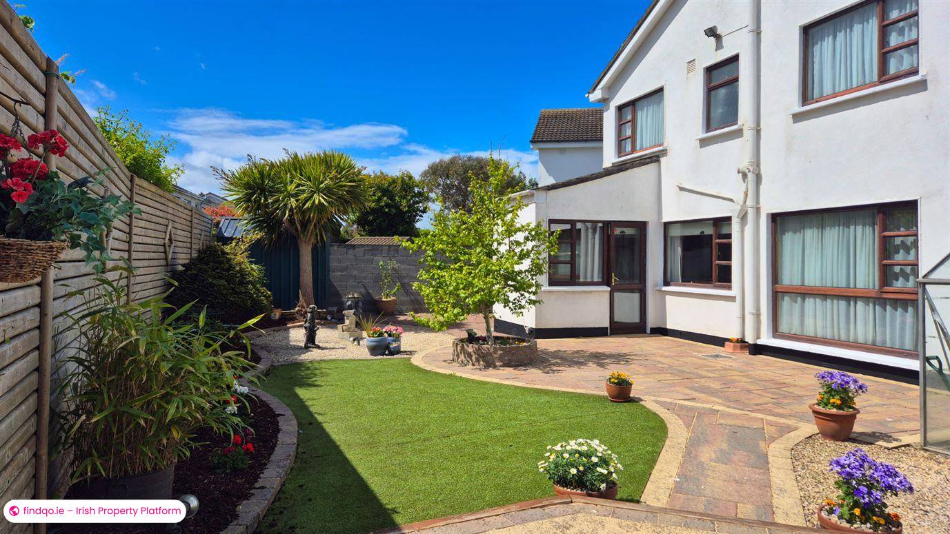 Detached house for Sale in Sutton, Dublin 13
