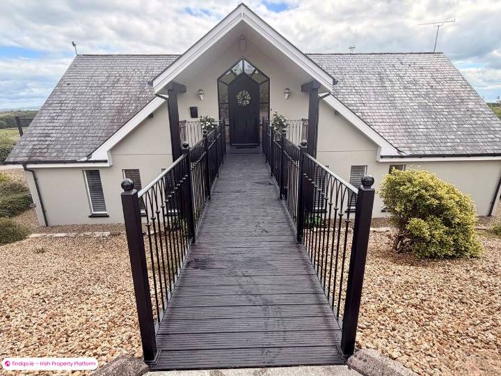 Detached house for Sale in Corlough, Cavan
