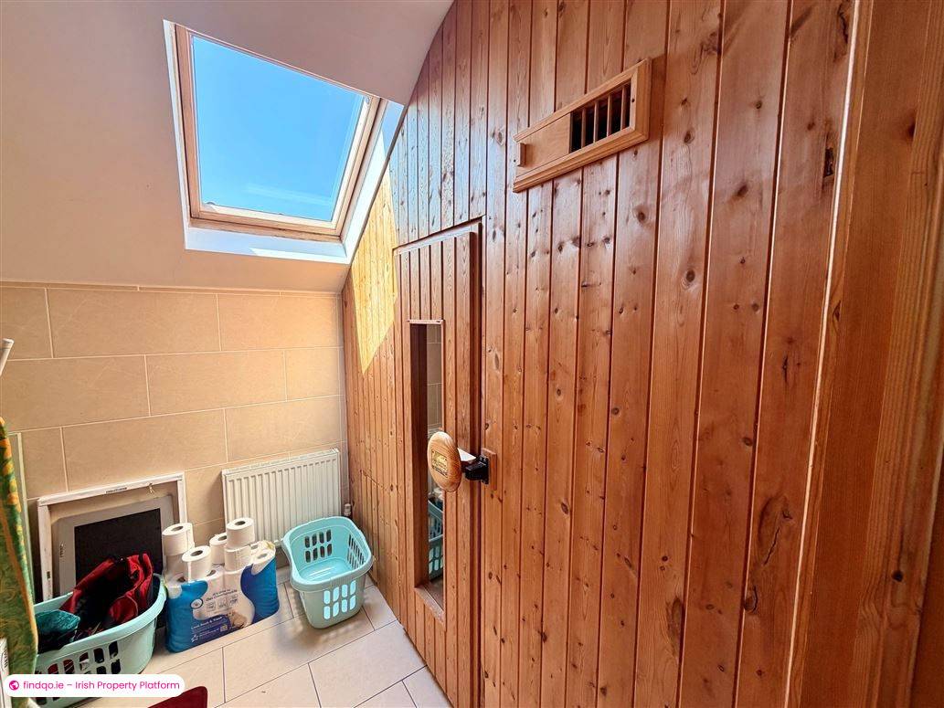 Detached house for Sale in Drumshanbo, Leitrim