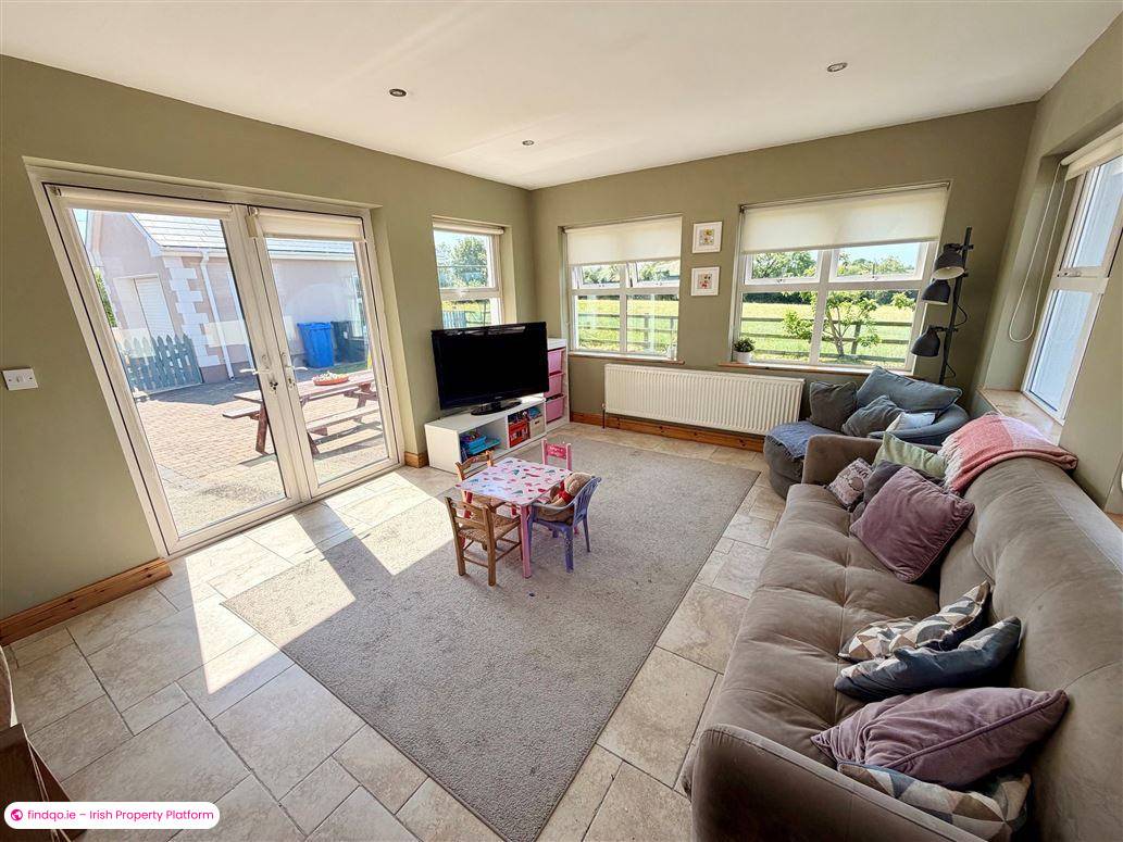 Detached house for Sale in Drumshanbo, Leitrim