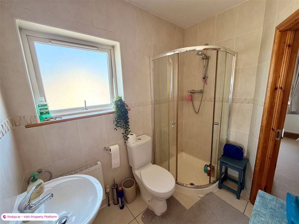 Detached house for Sale in Drumshanbo, Leitrim