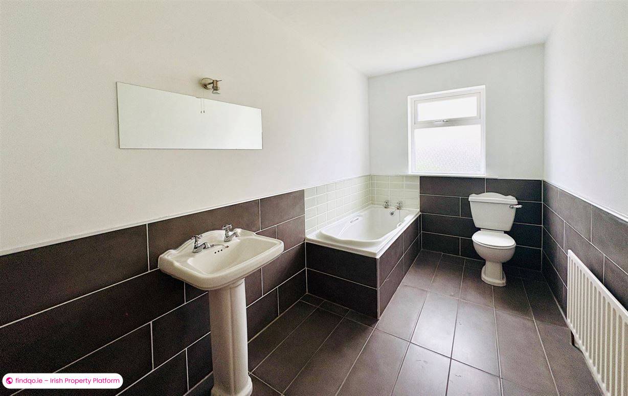 Detached house for Sale in Tralee, Kerry