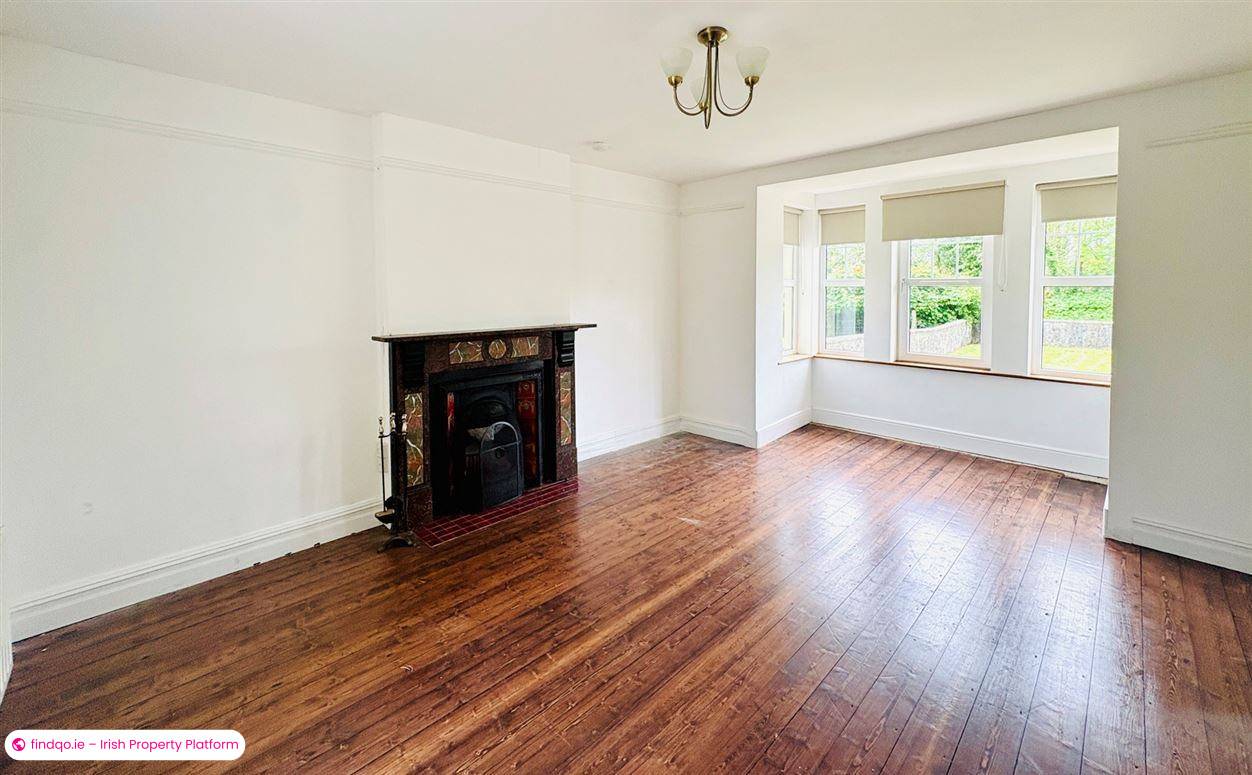 Detached house for Sale in Ballymacelligott, Kerry