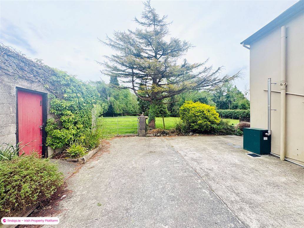Detached house for Sale in Ballymacelligott, Kerry