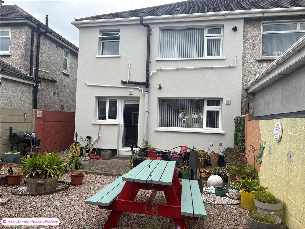 Semi-detached house for Sale in Beaumont, Dublin 5