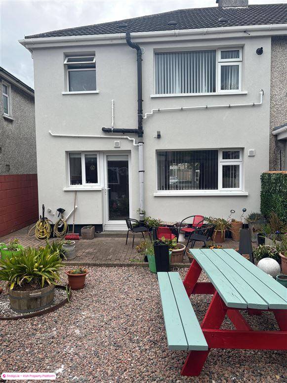 Semi-detached house for Sale in Beaumont, Dublin 5