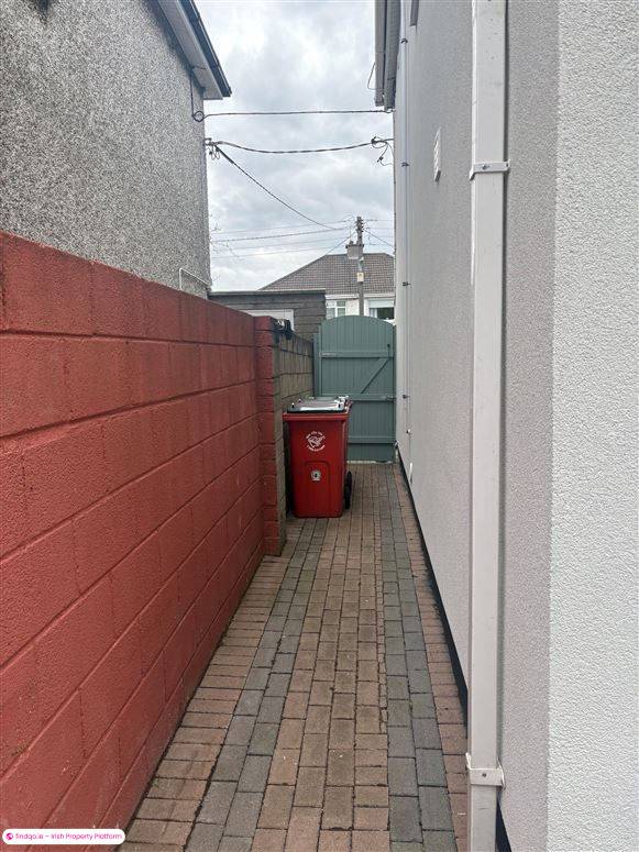 Semi-detached house for Sale in Beaumont, Dublin 5