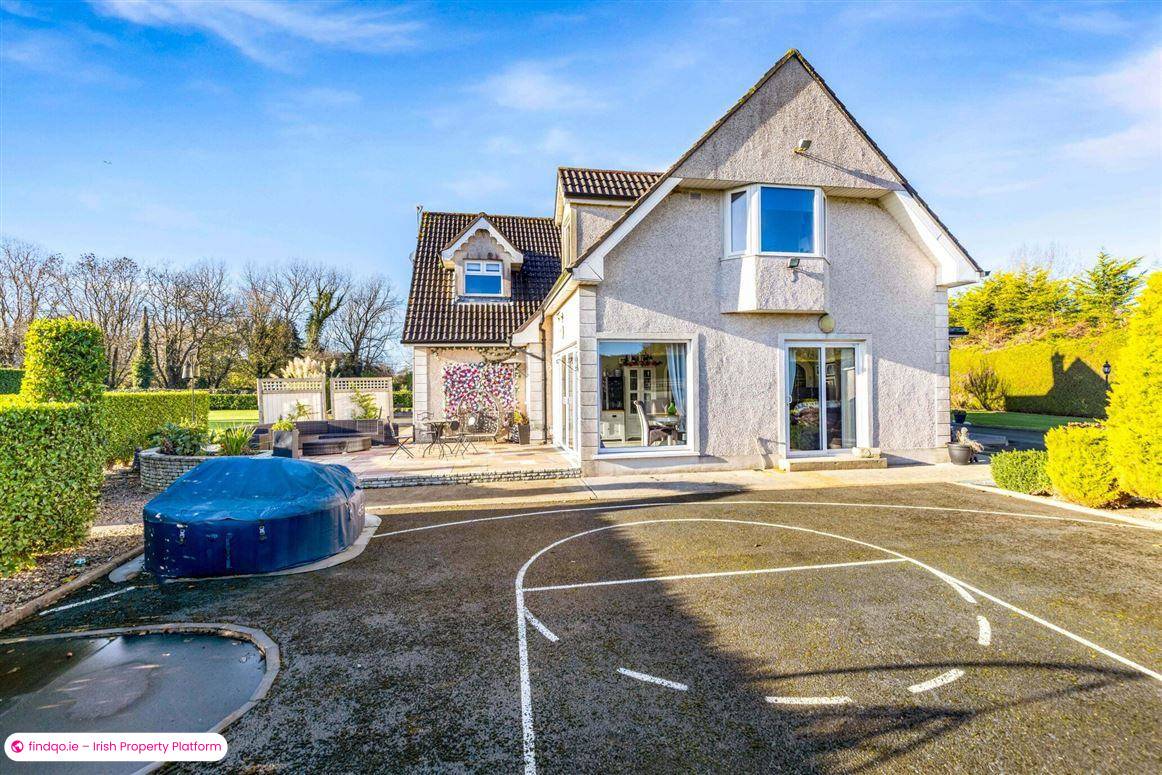 Detached house for Sale in Swords, Dublin (County)