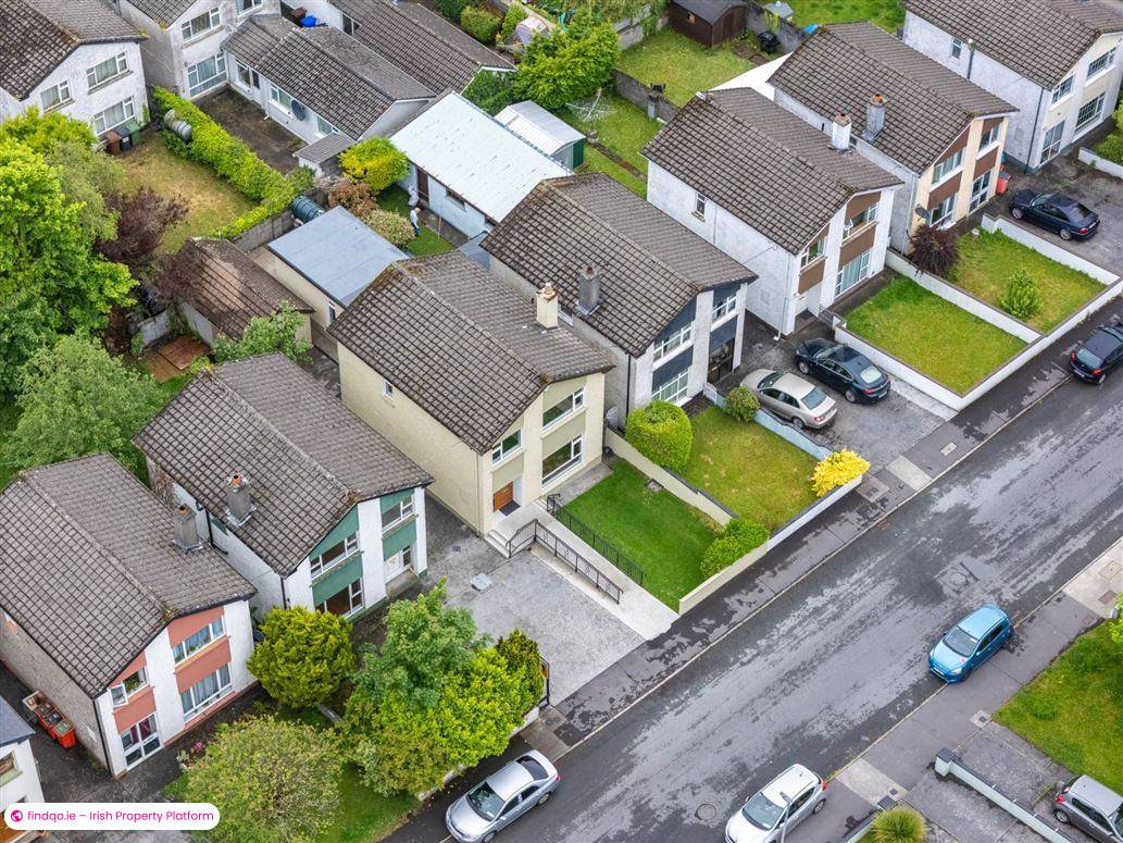 Detached house for Sale in Wellpark, Galway