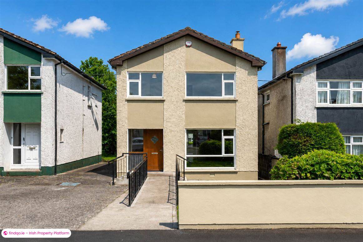 Detached house for Sale in Wellpark, Galway
