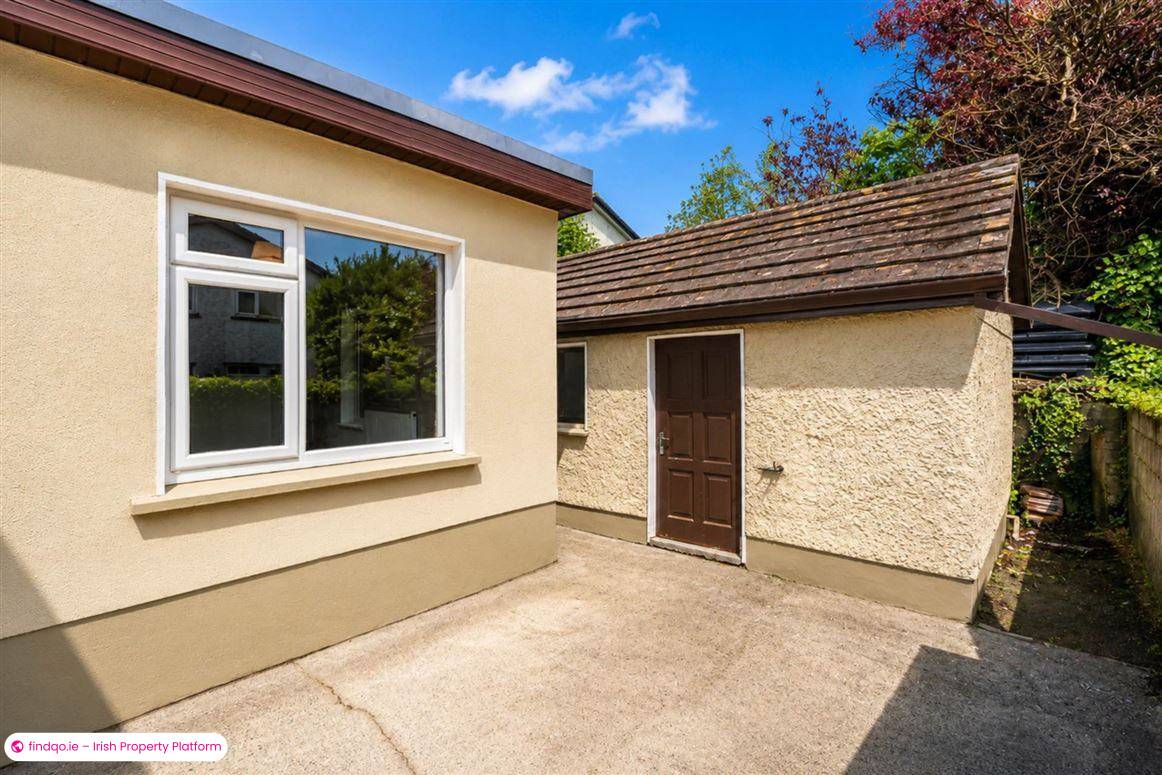 Detached house for Sale in Wellpark, Galway