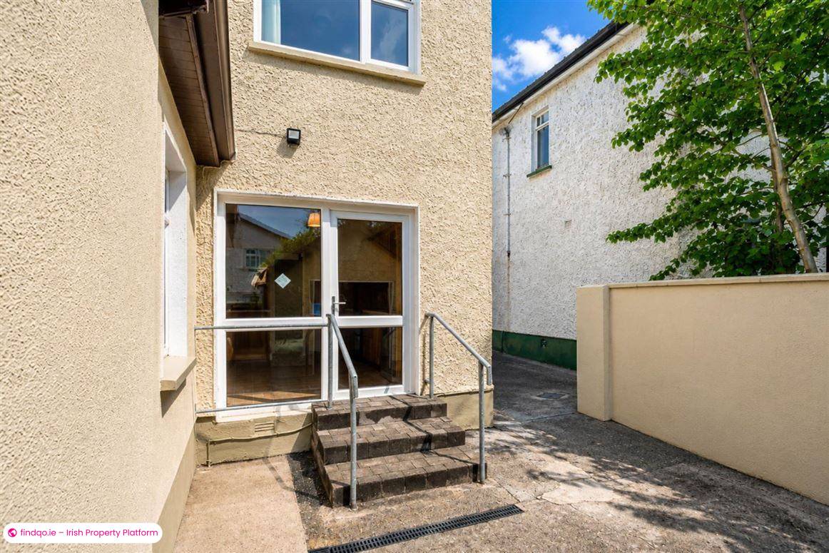 Detached house for Sale in Wellpark, Galway