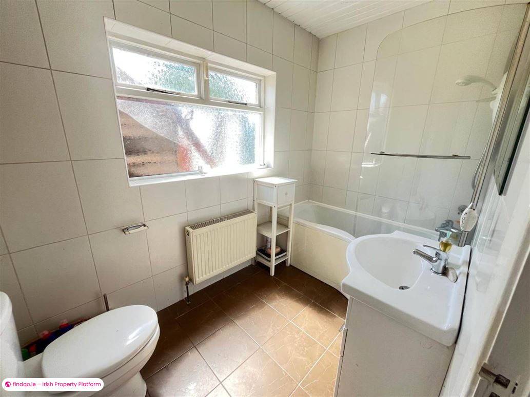 Terraced house for Sale in Dundalk, Louth
