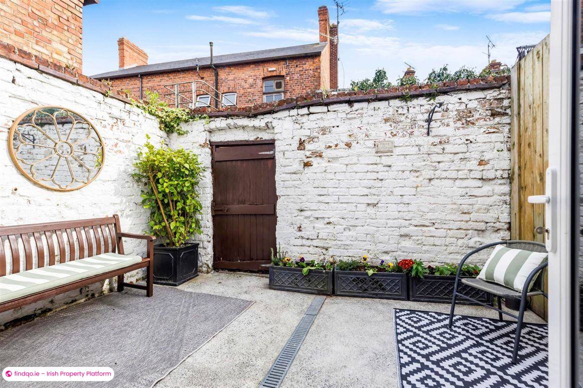 End of terrace house for Sale in Dundalk, Louth