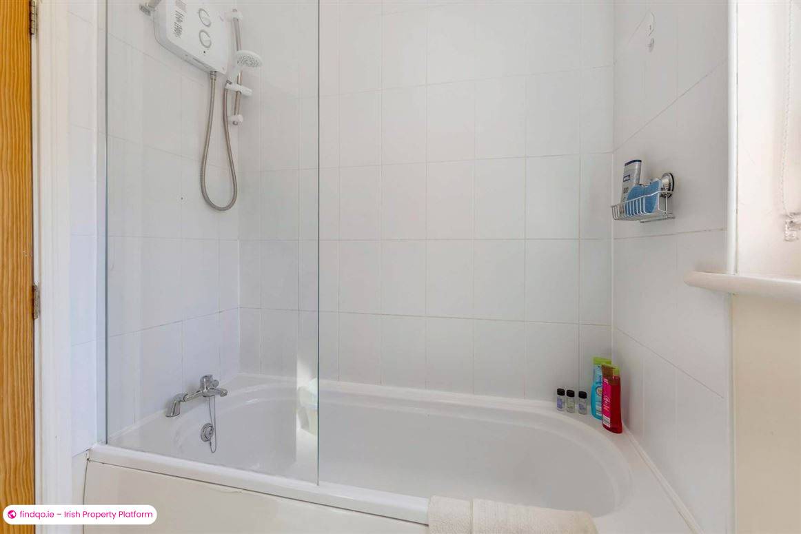 Semi-detached house for Sale in Dundalk, Louth