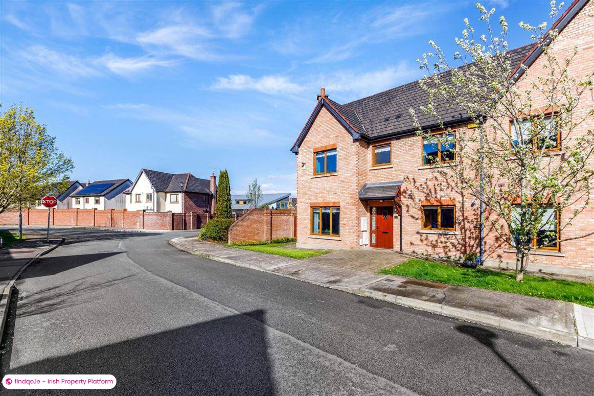 Semi-detached house for Sale in Dundalk, Louth