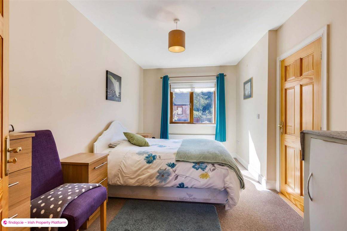 Semi-detached house for Sale in Dundalk, Louth
