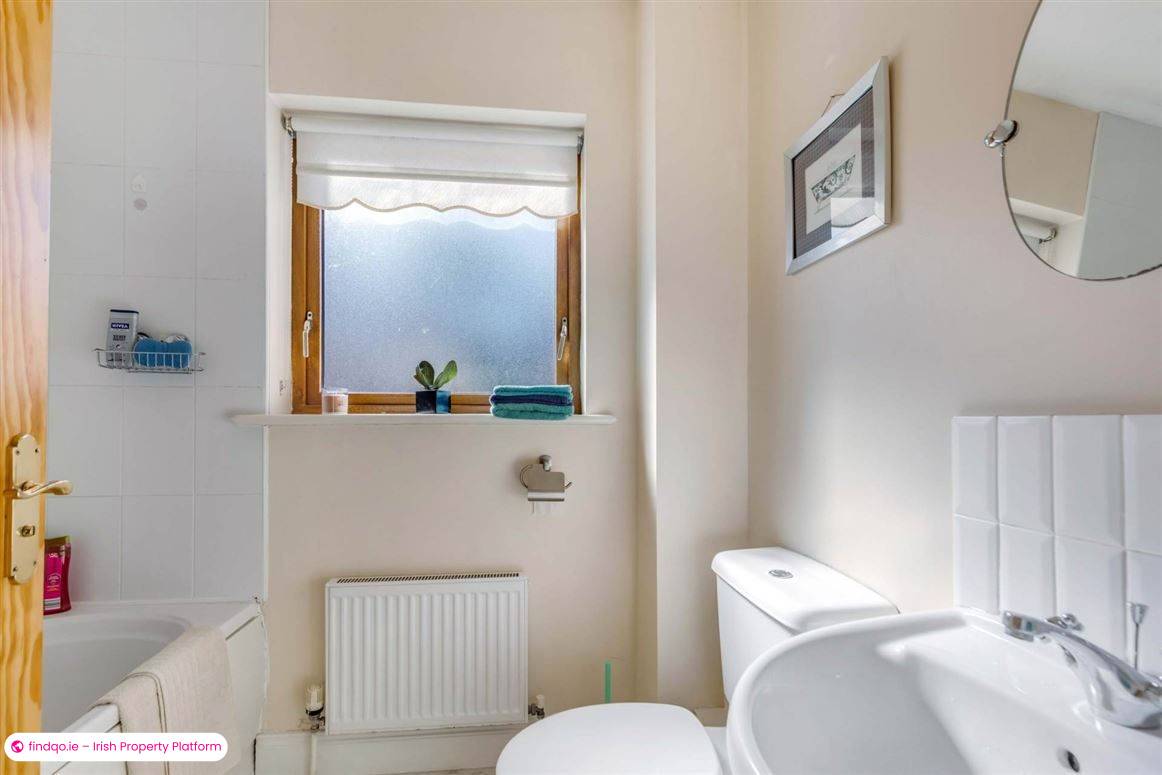Semi-detached house for Sale in Dundalk, Louth