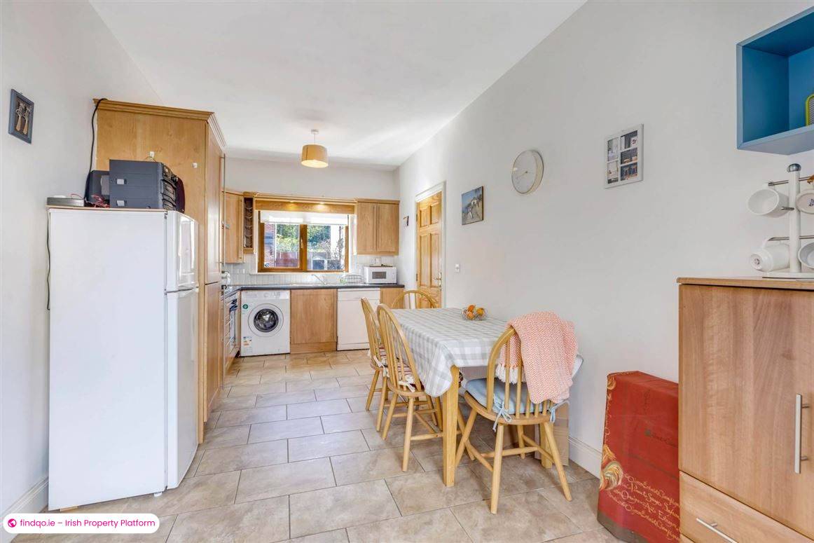 Semi-detached house for Sale in Dundalk, Louth