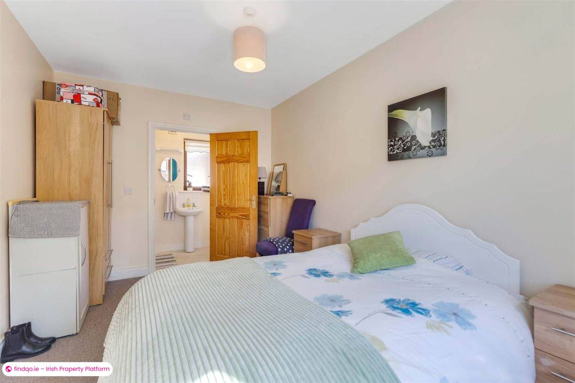 Semi-detached house for Sale in Dundalk, Louth