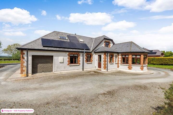 Detached house for Sale in Dunleer, Louth