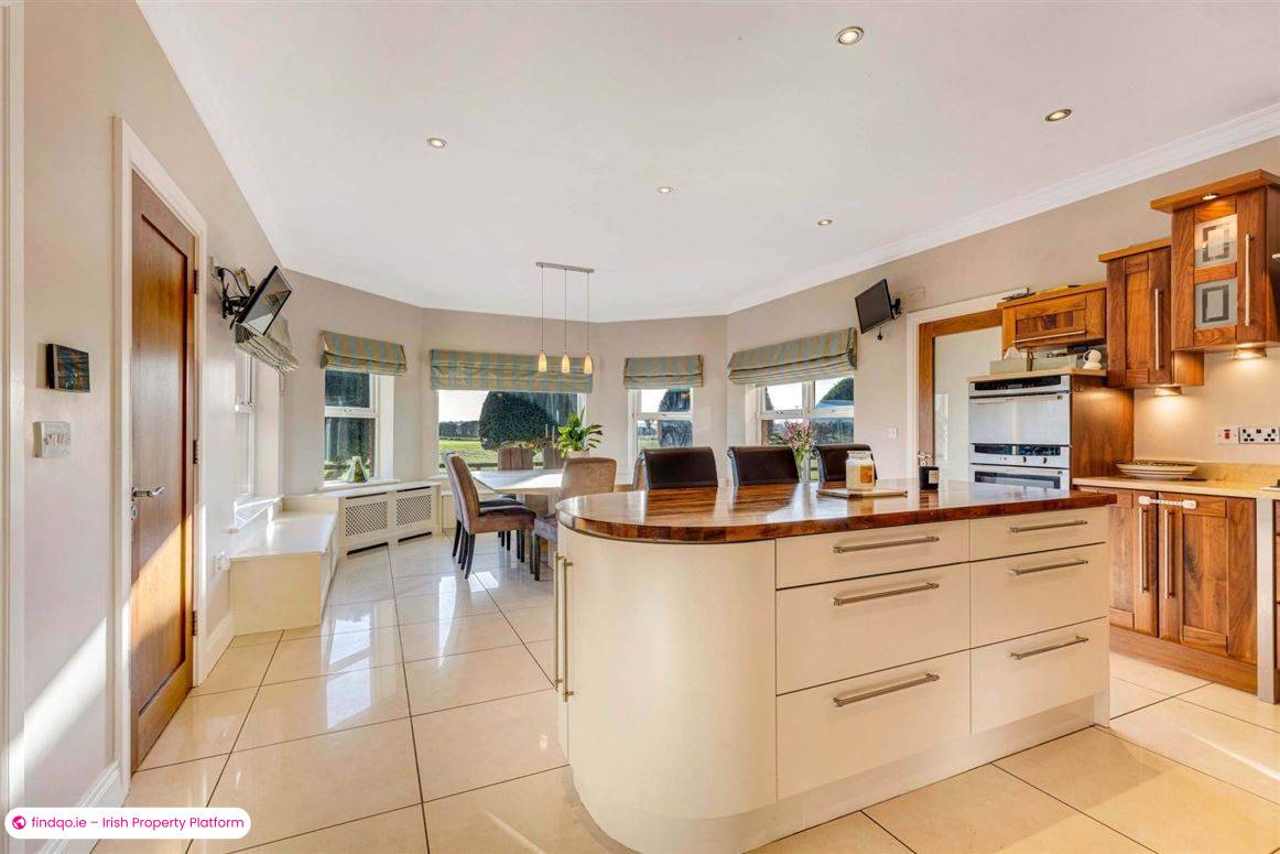 Detached house for Sale in Mansfieldstown, Louth