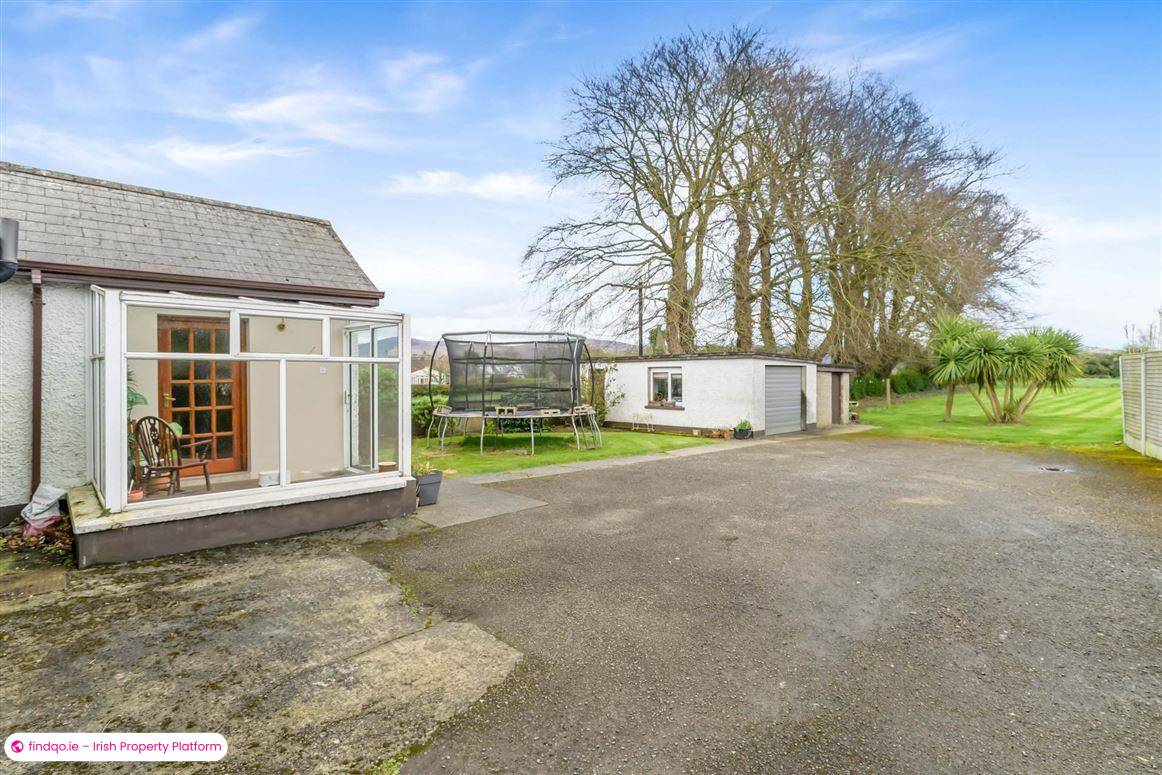 Bungalow for Sale in Dowdallshill, Louth