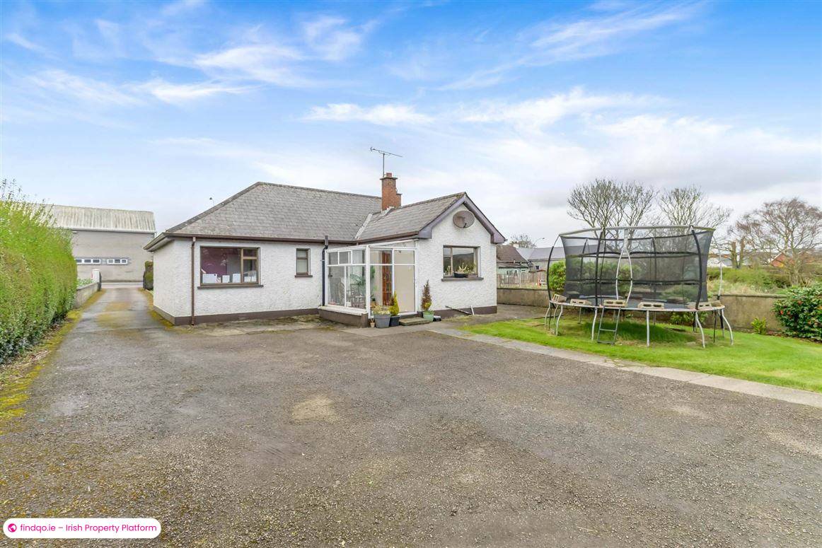 Bungalow for Sale in Dowdallshill, Louth