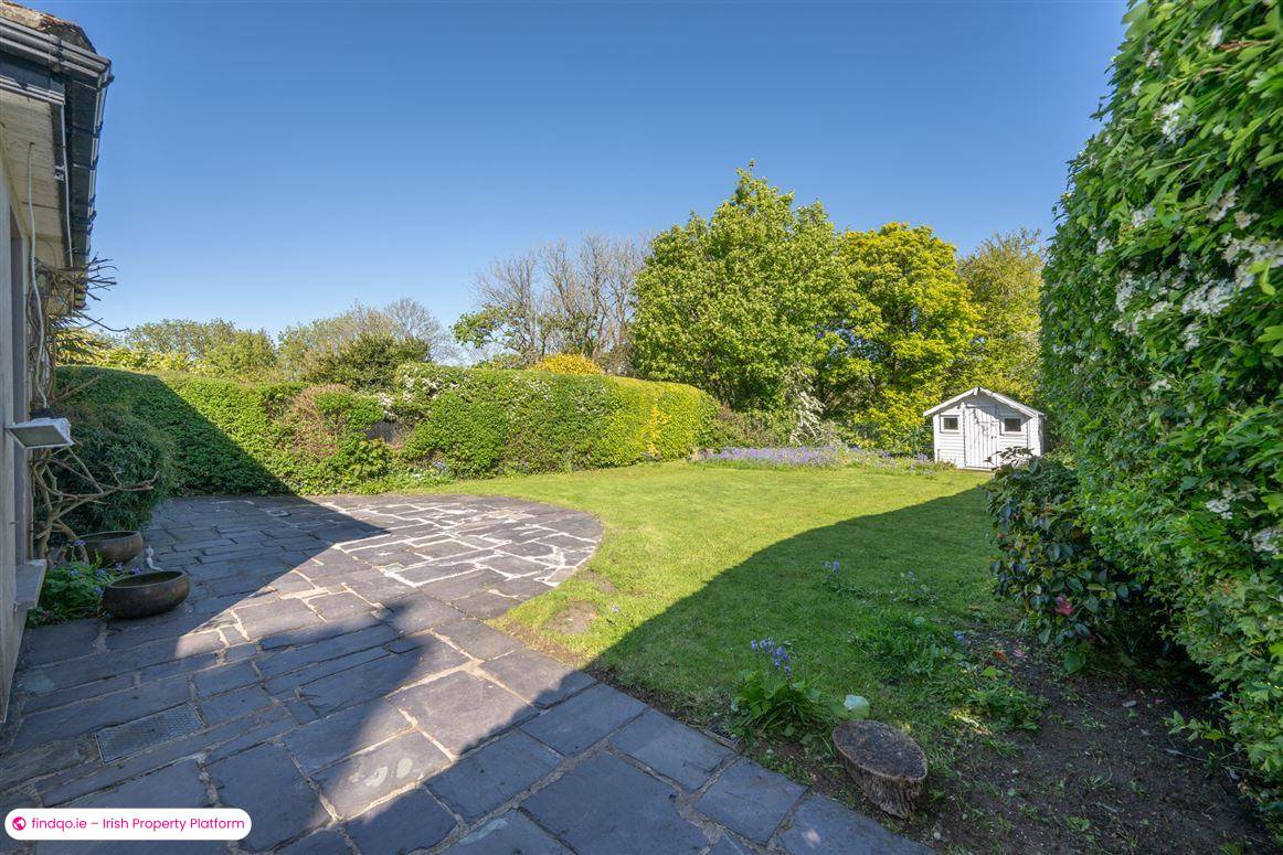 Semi-detached house for Sale in Ballintemple, Cork