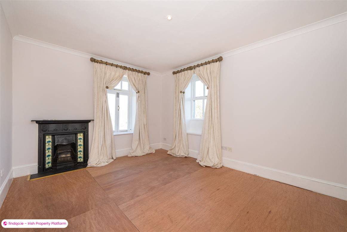 Semi-detached house for Sale in Ballintemple, Cork