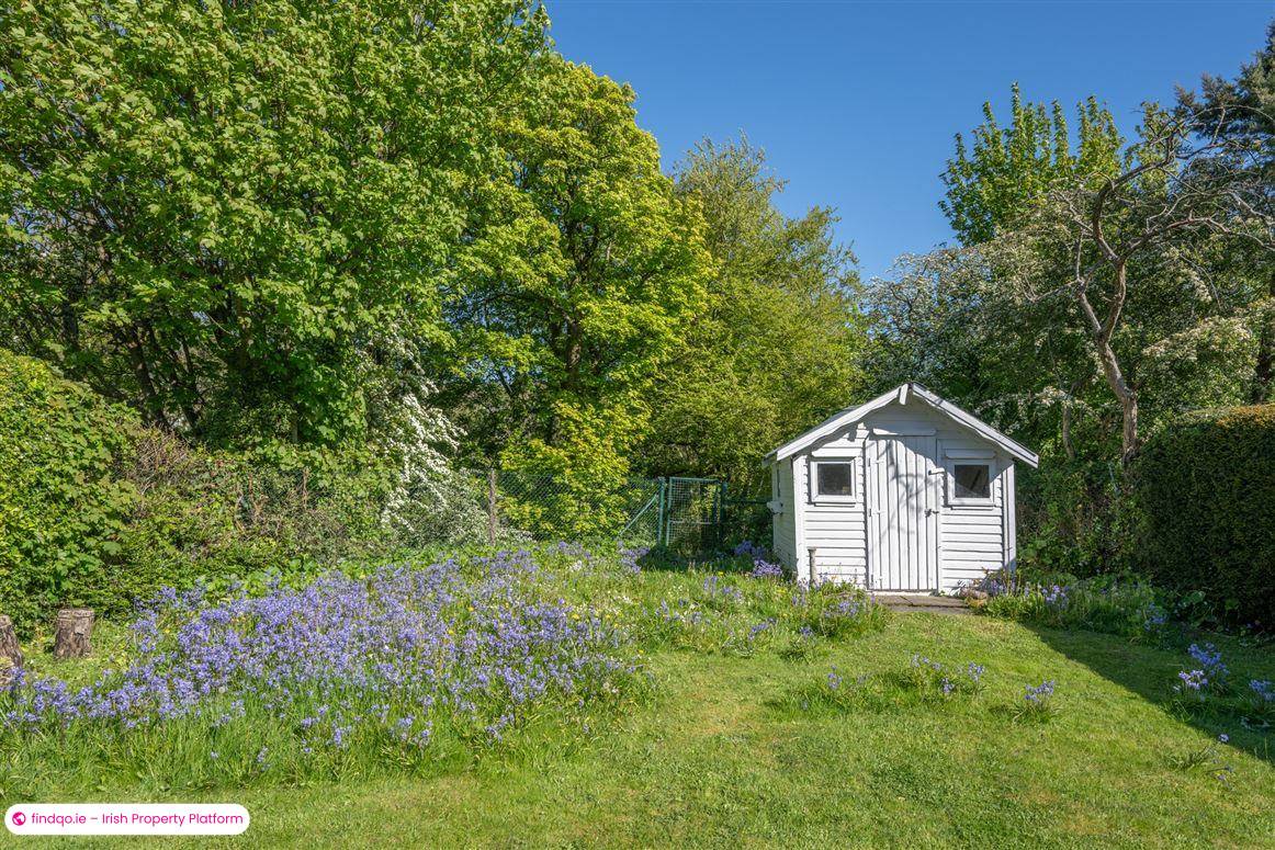 Semi-detached house for Sale in Ballintemple, Cork