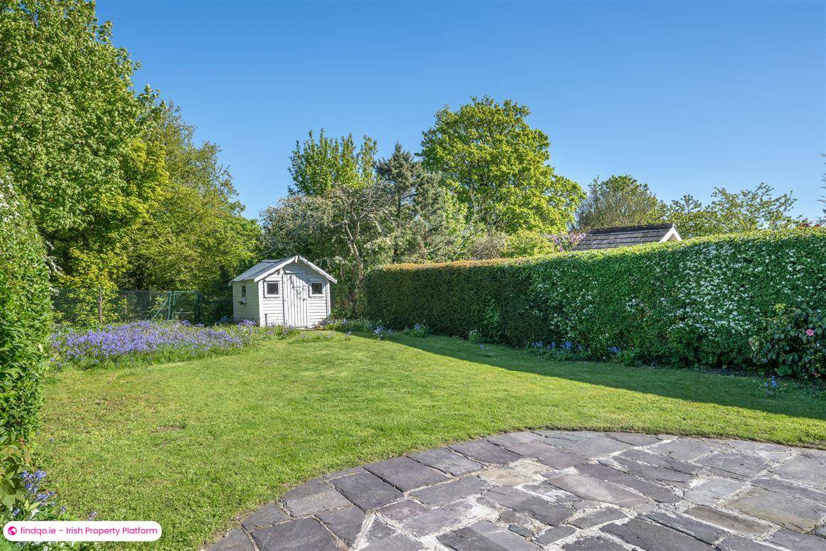 Semi-detached house for Sale in Ballintemple, Cork