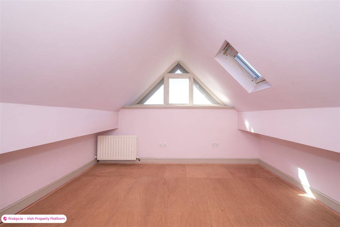 Semi-detached house for Sale in Ballintemple, Cork