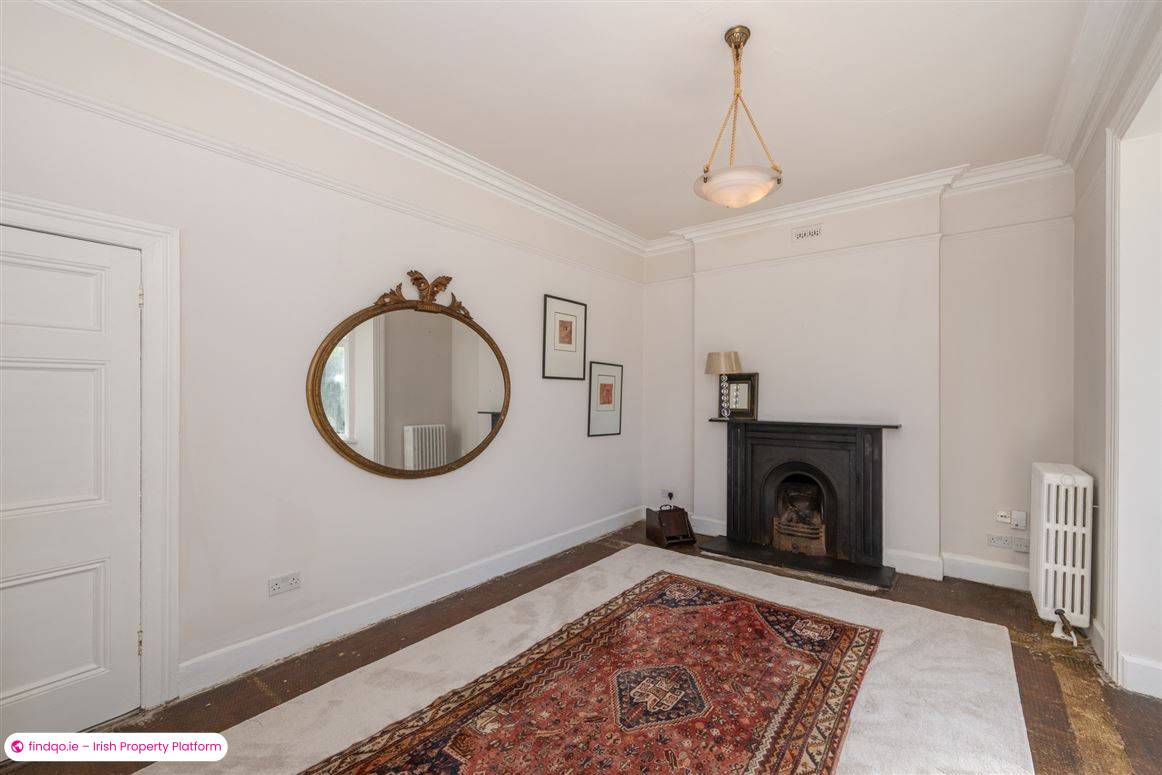 Semi-detached house for Sale in Ballintemple, Cork