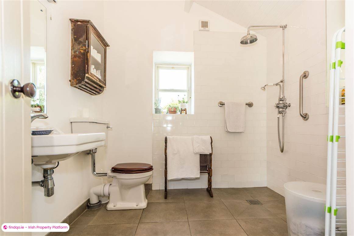 Detached house for Sale in Lowertown, Cork