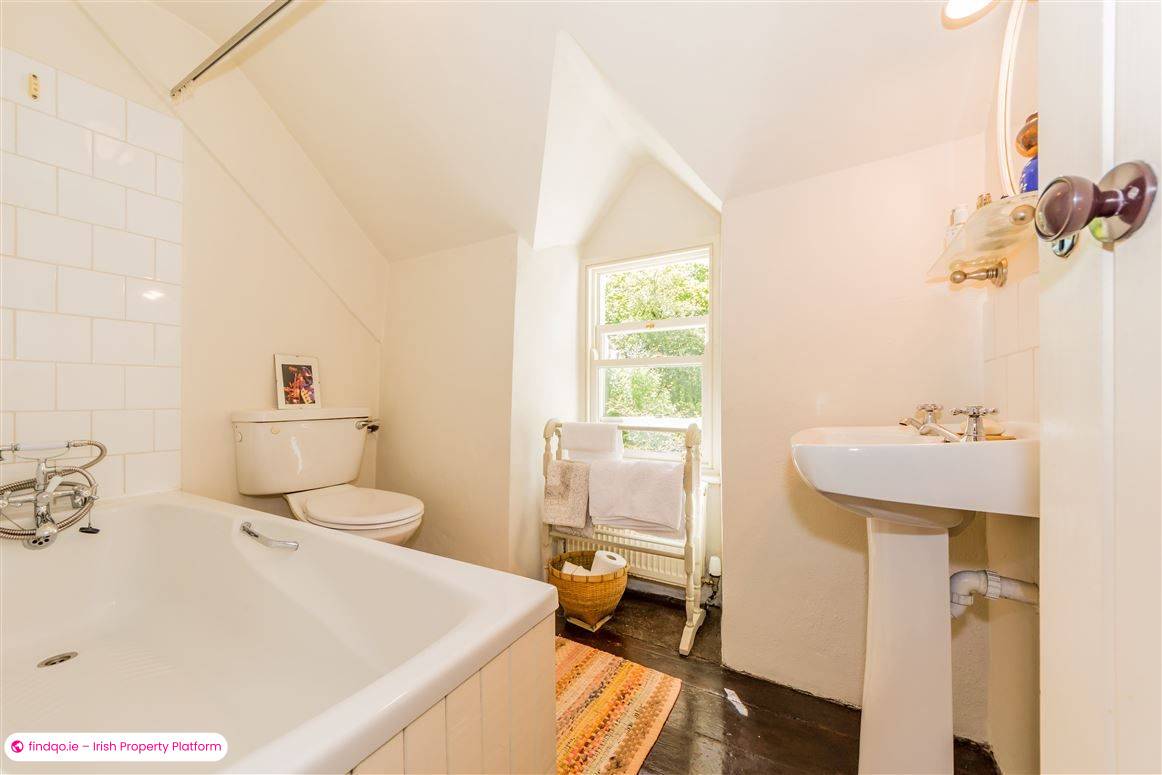 Detached house for Sale in Lowertown, Cork