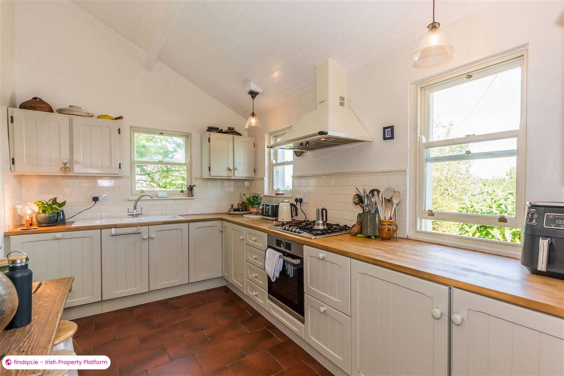 Detached house for Sale in Lowertown, Cork