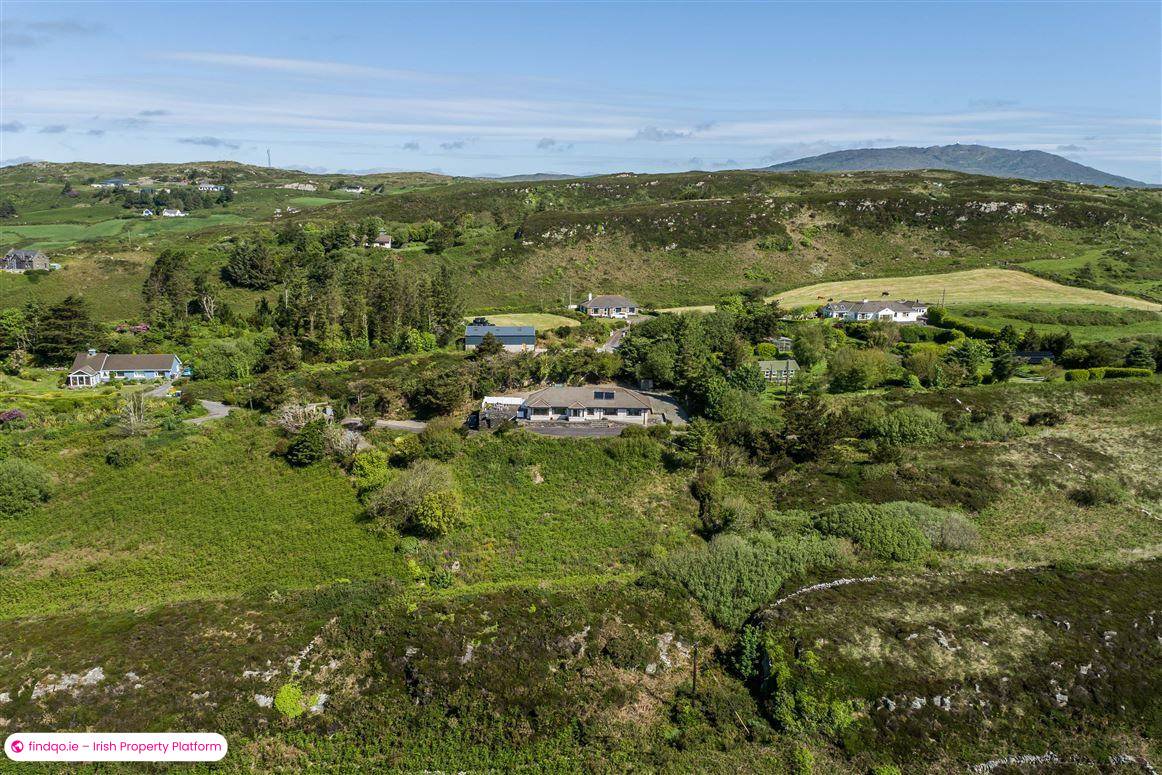 Detached house for Sale in Schull, Cork