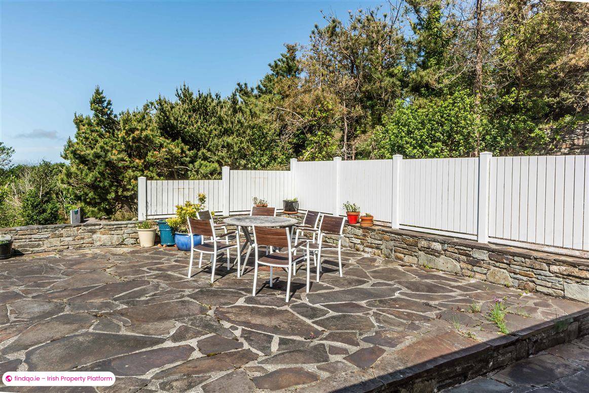 Detached house for Sale in Schull, Cork
