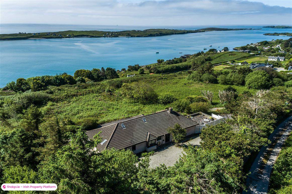 Detached house for Sale in Schull, Cork