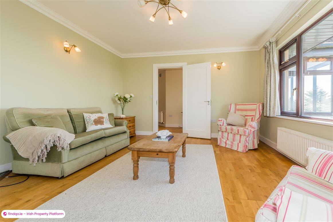 Detached house for Sale in Schull, Cork