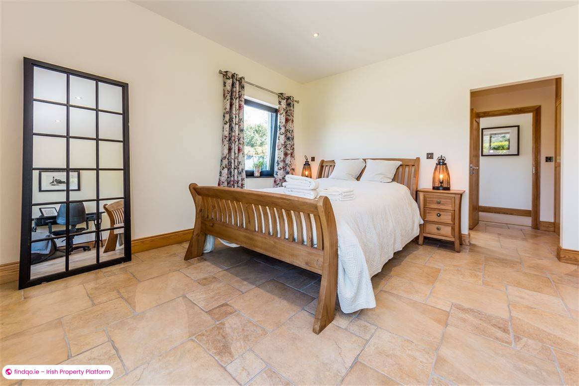 Detached house for Sale in Ballydehob, Cork