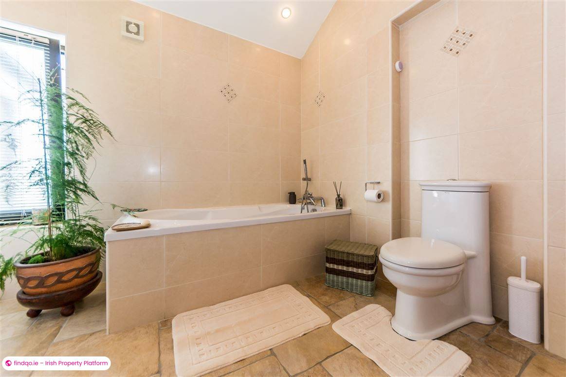 Detached house for Sale in Ballydehob, Cork