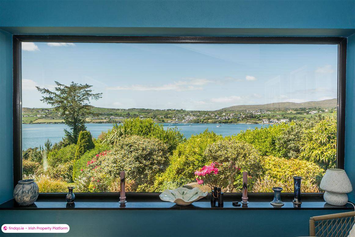 Detached house for Sale in Ballydehob, Cork