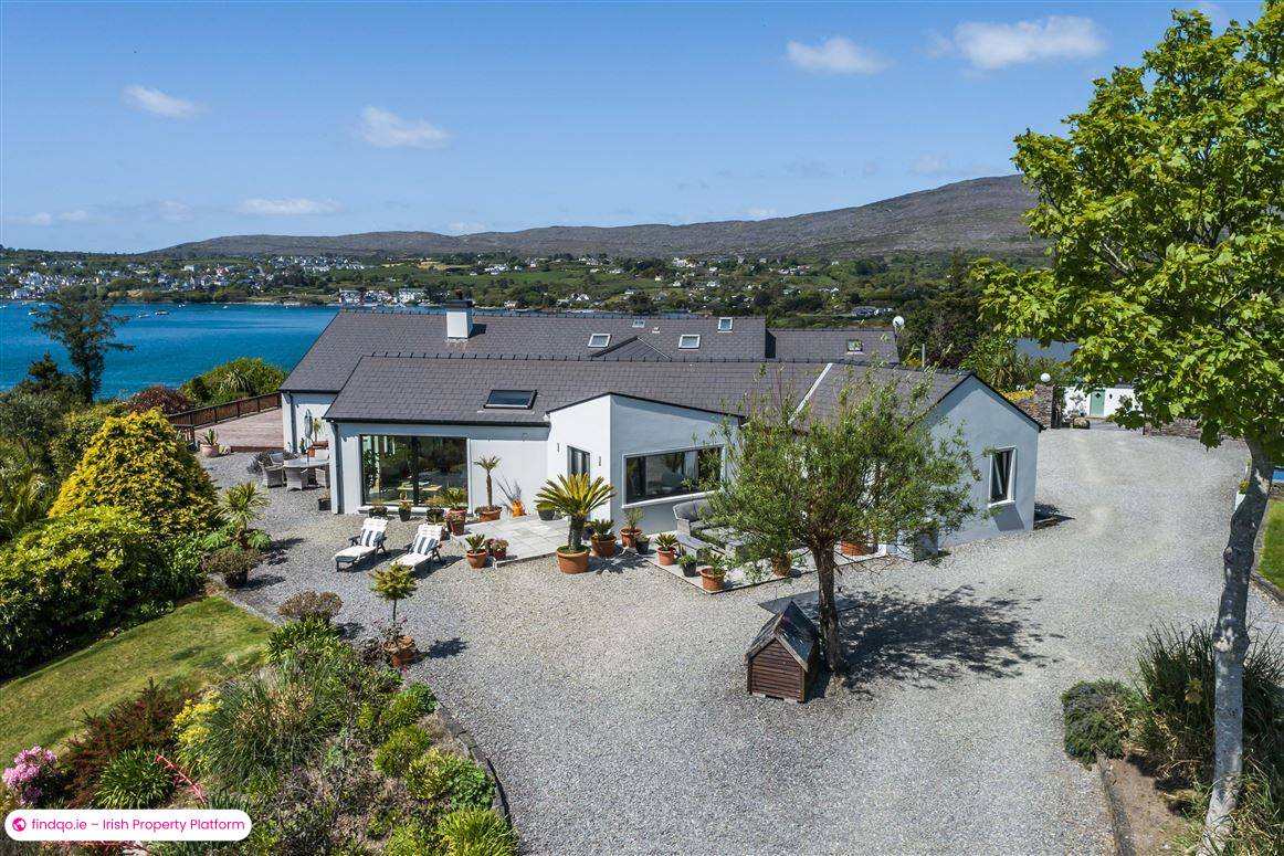 Detached house for Sale in Ballydehob, Cork