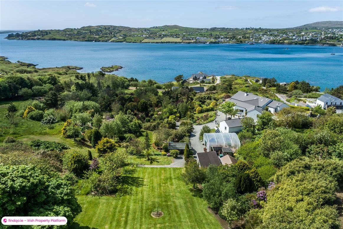 Detached house for Sale in Ballydehob, Cork