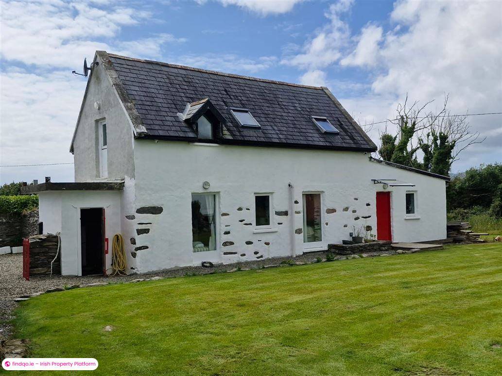 Detached house for Sale in Ballydehob, Cork