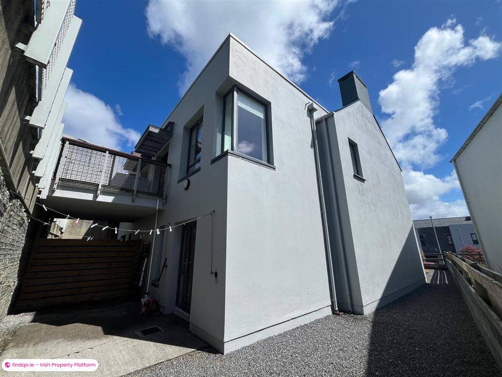 Semi-detached house for Sale in Schull, Cork
