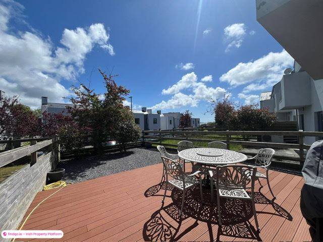 Semi-detached house for Sale in Schull, Cork
