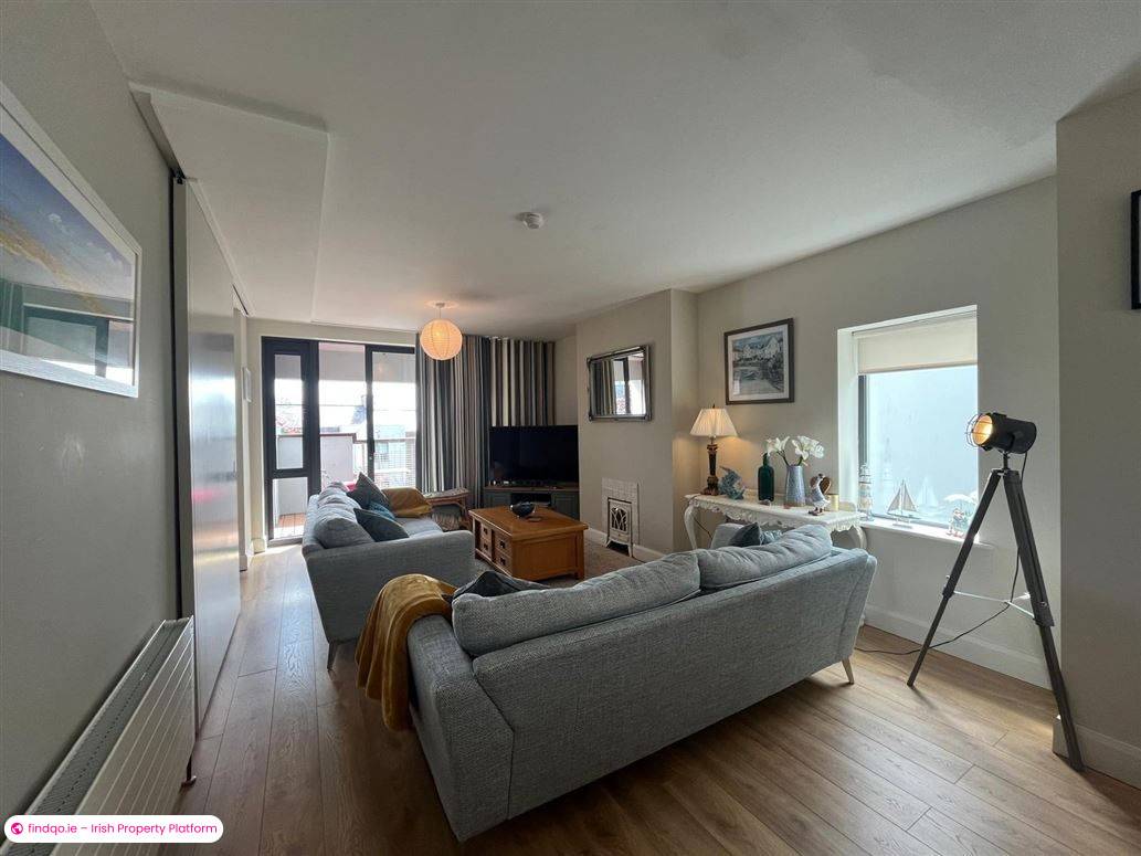 Semi-detached house for Sale in Schull, Cork